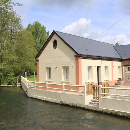 Au Clair Matin Sur L'Yeres Villa Sept-Meules Exteriör bild